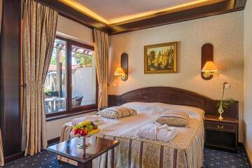 Фото номера Стандартный двухместный номер с 1 кроватью Курортные отели Hotel Snagov Club г. Снагов 3
